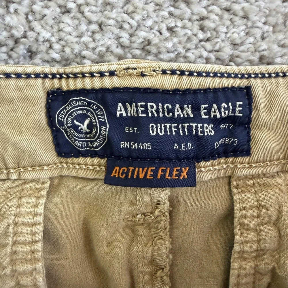 American Eagle Outfitters Active Flex Pants Mens 32x30 Beige Chino Stretch